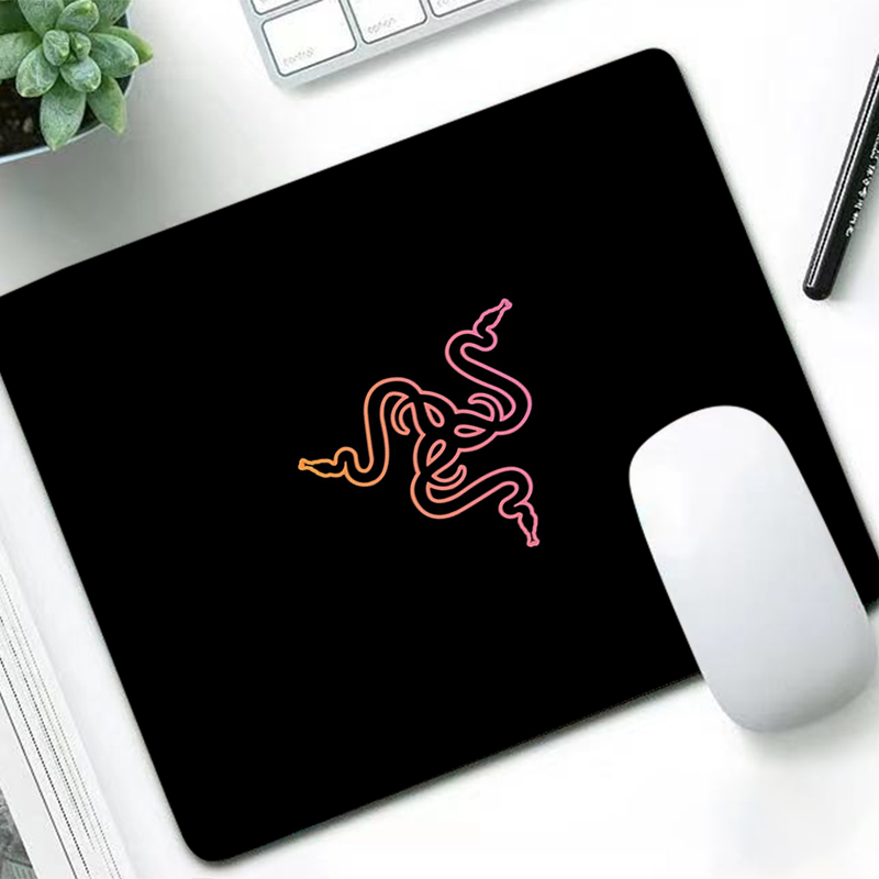 Razer Luxury Mouse Pad Anime G - Laptop Accessories Gaming recension och pris